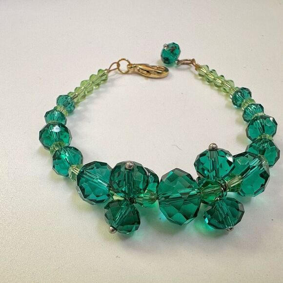 Green crystal beaded bracelet Jewelry - Green  beaded bracelet